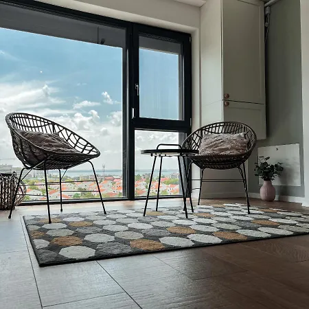 Apartment 701 District *