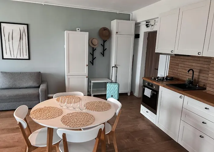 Apartment 701 District *