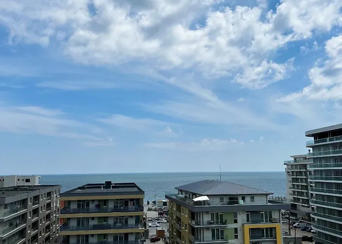 701 District Apartment *